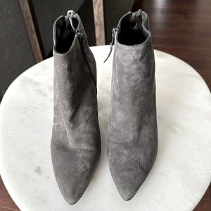 Stuart Weitzman Gray Suede Boots Size 9
